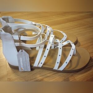 Makalu White women's gladiator sandals
